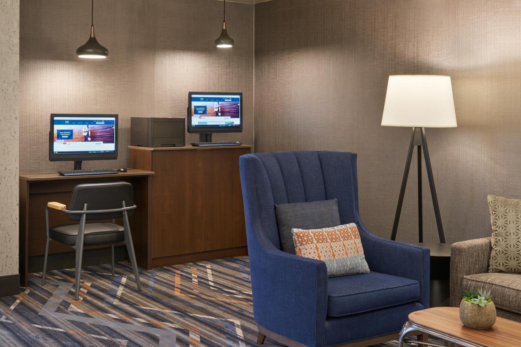 Four Points By Sheraton ווהוגן מראה חיצוני תמונה