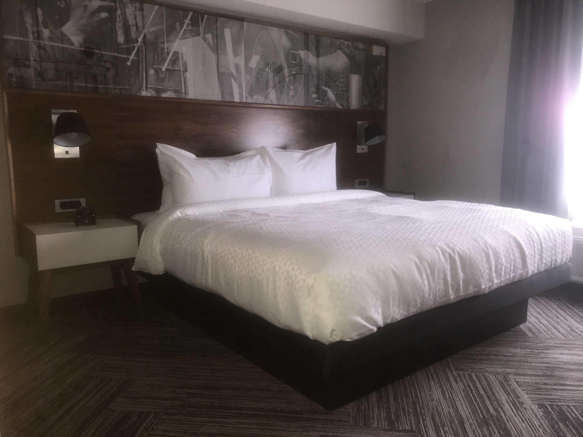 Four Points By Sheraton ווהוגן מראה חיצוני תמונה